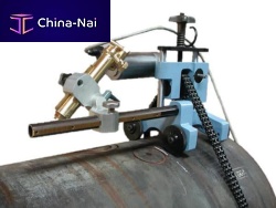Flame cutting machine for metalfor metal pipesbeveling