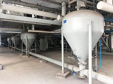 Fly ash pneumatic conveying system continuousdense phasecentralized