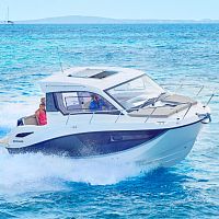 Outboard cabin cruiser Activ 755 Weekendinboardhard-top9-person max.
