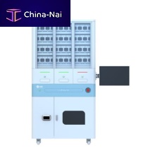Packaging machine on casters for medicinefor the pharmaceutical industry