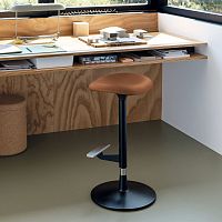 Contemporary bar stool Pilatleatherfabricmetal base