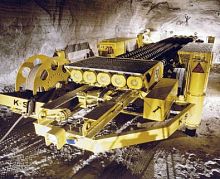 Exploration drilling rig BW seriesblastholewheel-mountedrotary