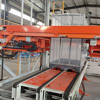 Fully-automatic shrink wrapping machine cuttingbottleheating