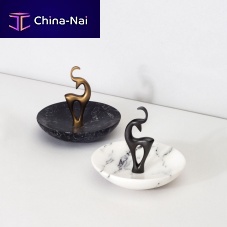 Serving plate HYADESroundbrassmarble