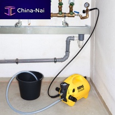 Manual test pump REMS E-Push 2for pressure and vacuum