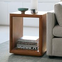 Contemporary side table Callaacaciasolid wood basesquare