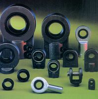 Male-female rod end for hydraulic cylinders