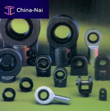 Male-female rod end for hydraulic cylinders
