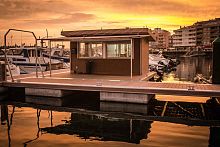 Floating structure
