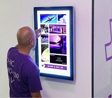 Information sign digitalfor airport terminalLED
