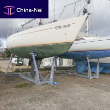 Boat cradle T-formfor motor boatsadjustabletransportable
