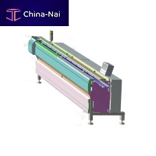Automatic feeding system for the food industry