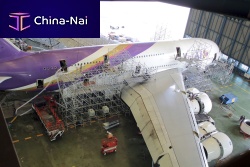 Mobile scaffolding tower fixedsuspendedfacade