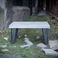 Contemporary table PATRIAMmetalconcretemetal base