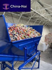 Loading hopper food waste disposalfor food productsfor feeding systems