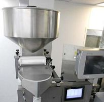 Bulk material feeder