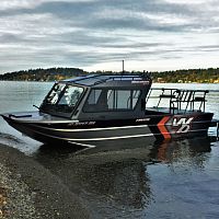 Outboard day fishing boat CANYONwheelhousefastcustom