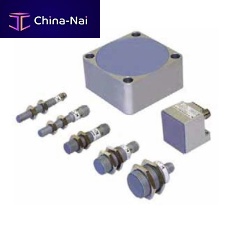 Inductive proximity sensor IAD / AHMS seriescylindricalrectangularthreaded