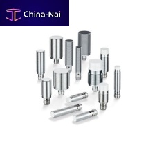 Inductive proximity sensor IQ2010cylindricalrectangularwith switching function
