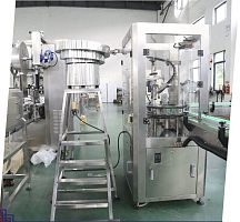 Gripper capper PX-CP50automaticfor aerosol sprays