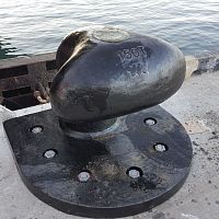 Terminal mooring bollard Tee for marinas
