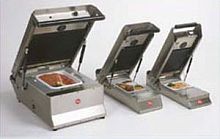 Linear tray sealer manualfor the food industrycompact