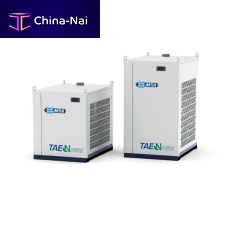 Air-cooled chiller TAE N Miniliquidfor the petrochemical industrylaboratory