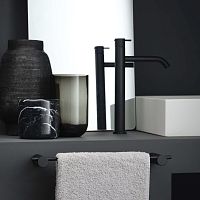 1-bar towel rack 7L0002C04wall-mountedchrome-plated brassblack