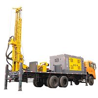 Well drilling rig HQZ320Cdeeptruck-mountedrotary