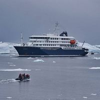 Cruise ship HONDIUS