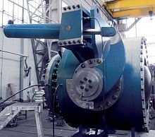 Butterfly valve hydraulically-operatedflow controlshut-off