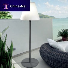 Floor-standing lamp PASCIlacquered metalthermoplasticcontemporary