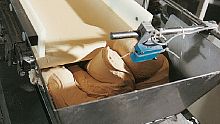 Polyurethane belt cleaner