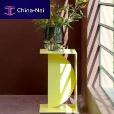 Contemporary side table PICALlacquered metallacquered metal baseround