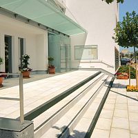 Engineered stone step VISUALGRIP® non-slipprefab