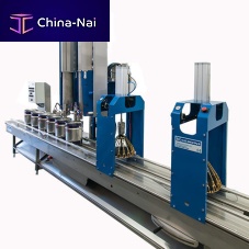 Automatic filling machine Geminicontainerfor liquidsfor the chemical industry