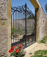 Swing gate aluminumsteelwrought iron