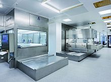 Pharmaceutical products loading and unloading system transporthandlingautomatic