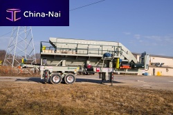 Mobile screening unit L620sfor bulk materials3-deck