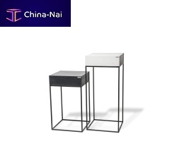 Minimalist design side table ANGULUS COLUMNAconcretelacquered metal steel basesquare