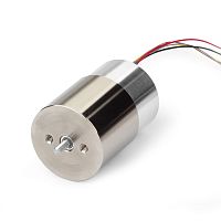 Cylindrical voice coil actuator housedwith integrated position sensor