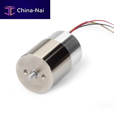 Cylindrical voice coil actuator housedwith integrated position sensor