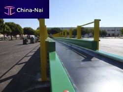 Rubber conveyor belt CGraised-ribsmoothfor waste treatment