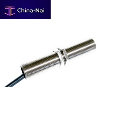 Magnetic proximity switch PTA 1500/30 cylindricalM18AC