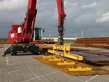 Suspension for work platforms girder