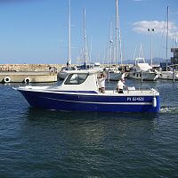 Inboard walkaround twin-enginewheelhousesport-fishing