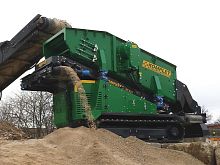 Crusher loading screening unit KOMPATTO SC 221mobilelinear vibratingfor bulk materials
