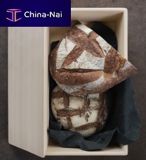 Maple bread basket for domestic use