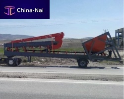 Pre-feeding hopper concretewith belt conveyor