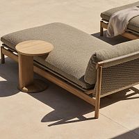 Contemporary side table AMANUteakteak baseround